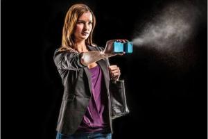Spraytect: Pepper Spray Case for iPhone