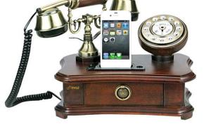 Retro iPhone Rotary Smartphone Dock