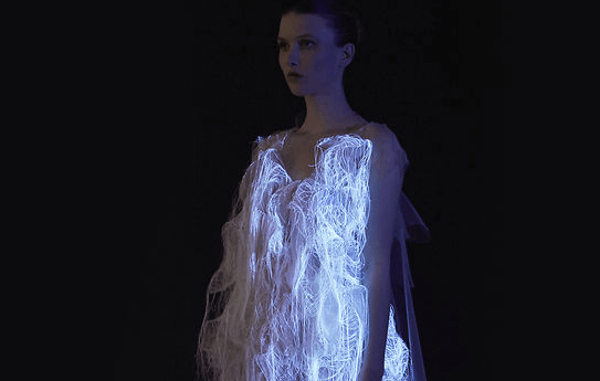 Interactive Dress: Glowes When Someone's Looking