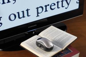 Wireless Page To TV Magnifier