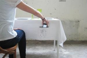 Zip It: Table cloth for Smartphone-Free Meals