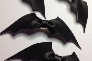 Bat Bow Tie