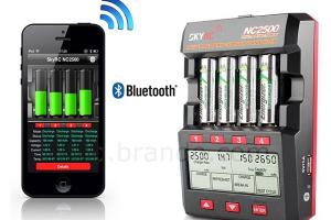 SkyRC Battery Charger & Analyzer with iPhone App