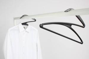 Z-Shaped Clothes Hanger Makes Your Job Easy