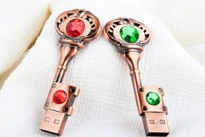 USB Crown Key Flash Drive Looks Fine