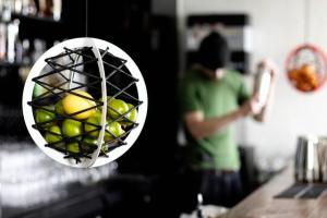 Pluk: Space Saver Keeps Your Fruits Fresh