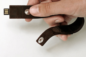 Oriko Drive USB Leather Wristband