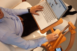 Lounge-wood Laptop Table Makes Life Easy