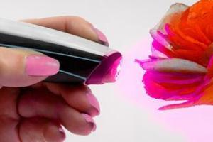 CreoPop: 3D Pen with Light Sensitive Ink