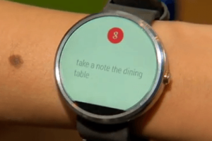 Moto 360 Demo: Android Wear Smartwatch