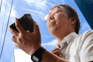 Portable Cooling Fan + Smartphone Battery Charger