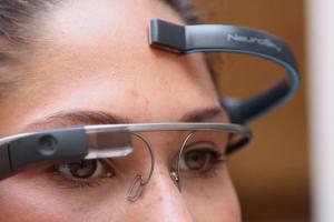MindRDR: Neurosky EEG biosensor + Google GLASS