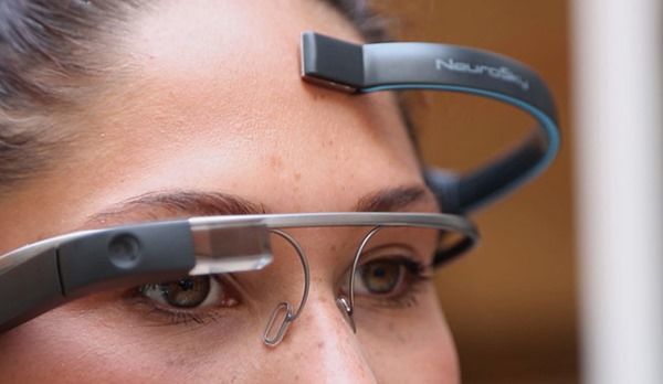 MindRDR: Neurosky EEG biosensor + Google GLASS