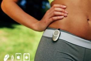 Violet Wearable Tracks UV Exposure [iOS/Android]