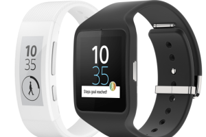 SmartBand Talk with E-Ink Display