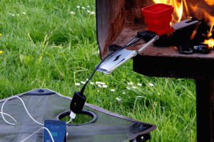 FlameStower Charger: Charge USB Devices with Fire