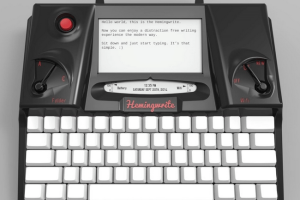 Hemingwrite: Distraction Free Writing Device w/ Cloud Support