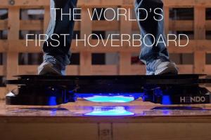 Hendo Hoverboard for Frictionless Experience