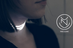 NECLUMI: Projection-based Interactive Necklace