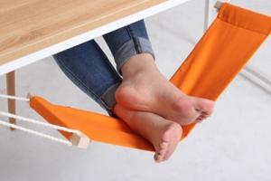 FUUT: Hammock Under Your Desk for Your Feet
