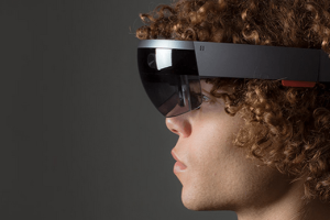 Microsoft HoloLens: Interact with 3D Holograms