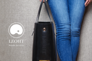 Leoht Handbag: Battery + USB Charger + Lighting