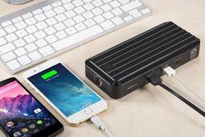 7 Smartphone Chargers & Car Jump Starters
