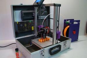 TeeBot: Open Source Suitcase 3D Printer