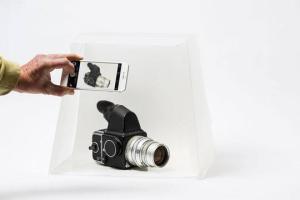 Lightcase Pro: Portable Photo Studio for Smartphone Photography