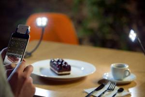 iblazr 2: Wireless LED Flash for iOS/Android Devices