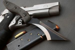 Back Bite Martial Art Knife for Self-defense