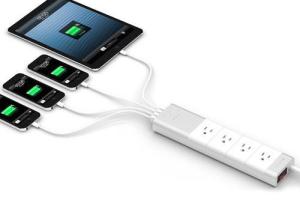 Satechi Aluminum 4-Outlet Power Strip + USB Ports