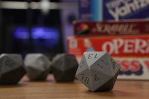 DIY: 3D Printed Talking D20