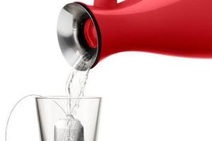 Eva Solo Electric Kettle w/ Drip-free Design