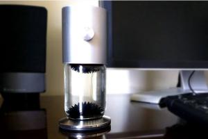 Ferroflow Desktop Sculpture [Ferrofluid]