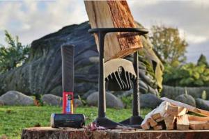 Kindling Cracker: Firewood Splitter