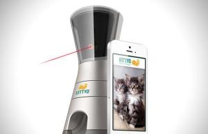 4 App-enabled Smart Laser Toys for Cats