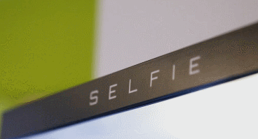 selfie mirror