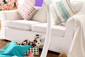 KeeBot Telepresence Robot with iPad As Its Brain