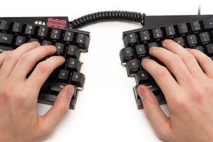 UHK: Fully Programmable, Split Mechanical Keyboard