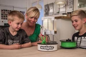 Sculpto: App-enabled 3D Printer for the Family