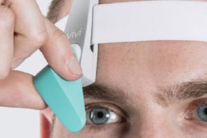 Vivi: Head Mounted Display for Clinicians