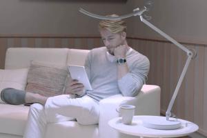 BenQ WiT: Elegant Lamp for E-Reading