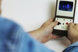 Pixel Vision: Pocket-sized Emulator for Gamers