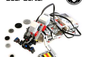Mysterious Gear Sorter LEGO Robot Arm