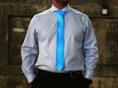 DIY: Glow In the Dark Tie