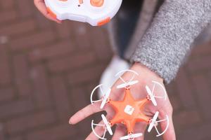 SKEYE Hexa Drone Fits In The Palm of Your Hand