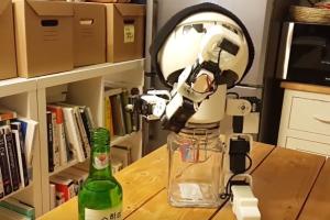 Robot Drinky: First Robot Drinking Buddy?
