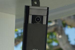 Stick Up Cam: Weather-resistant Security Camera