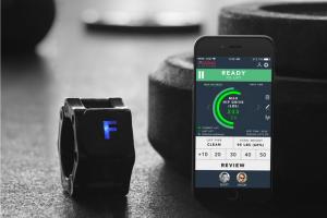 FORM Collar: Smart Tracker for Lifters